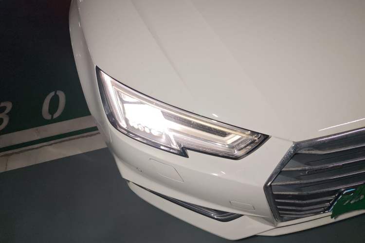 Used Audi A4L 2018 30th Anniversary Edition 45 TFSI quattro Individual Sport Edition
