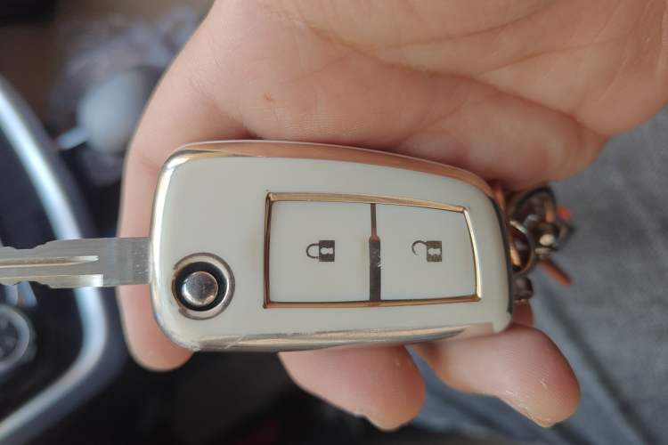 Used Nissan Tiida 2020 1.6L CVT Cool Edition Vehicle Key