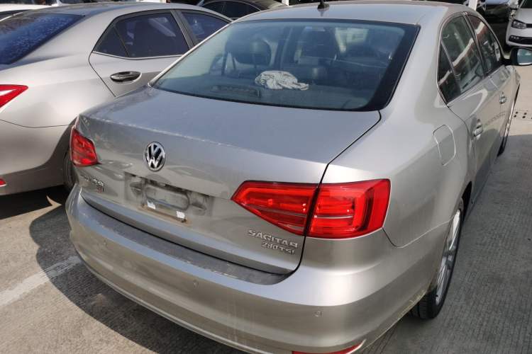 Used Volkswagen Sagitar 2015 280TSI Automatic Flagship Model