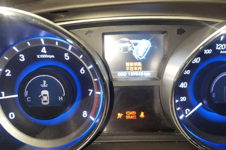 Used Hyundai Sonata 2011 2.0L Automatic Luxury Edition
