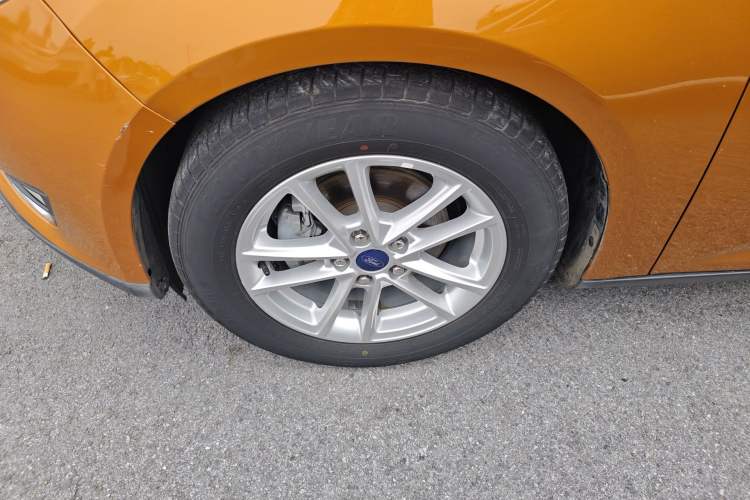 Used Ford Focus 2015 Hatchback 1.6L Automatic Fashion Edition