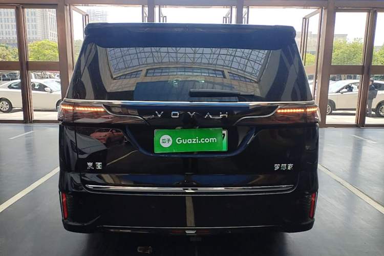 Used VOYAH Dream 2024 PHEV Ultra-Long Range Flagship Edition