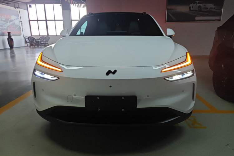 Used ONVO L60 2024 60 kWh Rear-Drive Version
