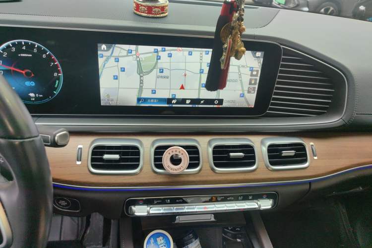 Used Mercedes-Benz GLE New Energy 2023 GLE 350 e 4MATIC Audio And AC Panel