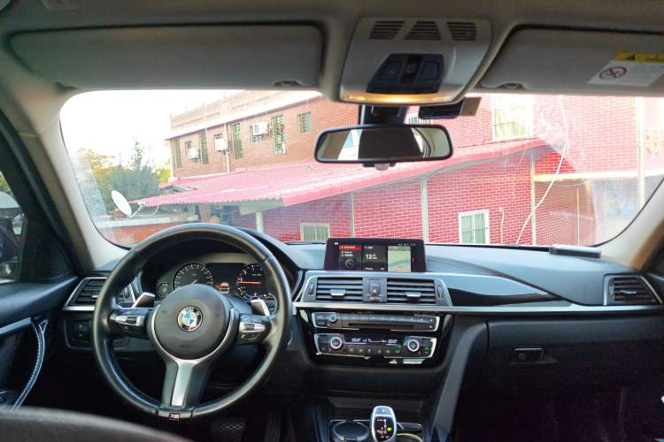 Used BMW 3 Series 2018 320Li Leading Model M Sport Package
