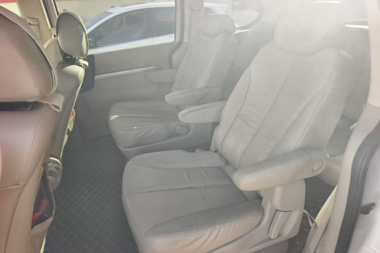 Used Kia VQ 2011 2.7 Luxury Edition