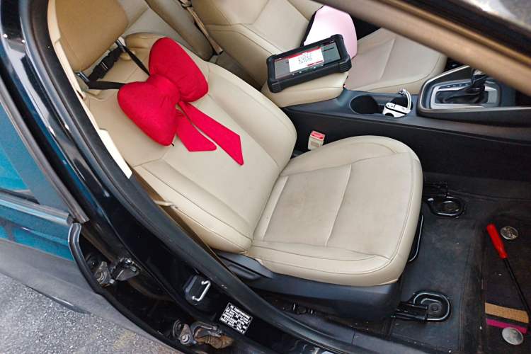 Used Ford Escort 2015 1.5L Automatic Fashion Model