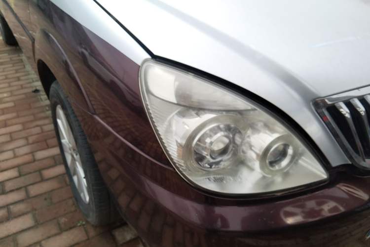 Used Buick GL8 2011 2.4L CT Comfort Edition Right Front Headlight