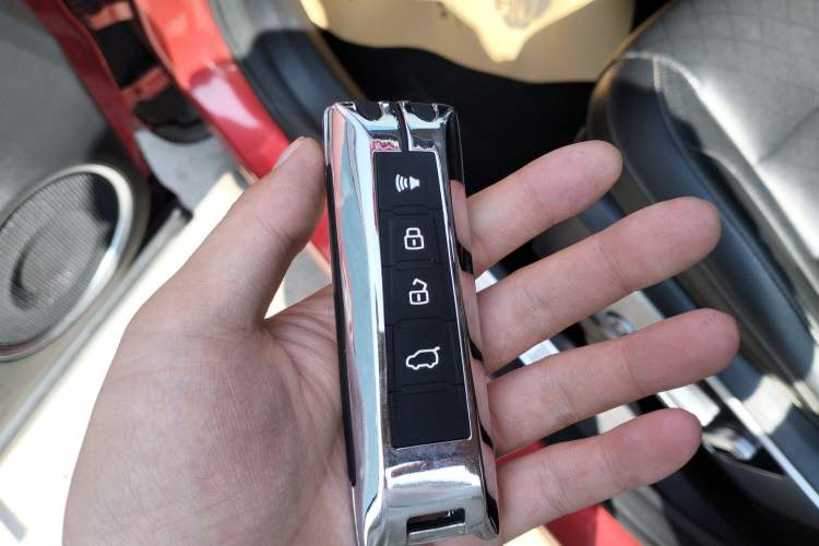 Used Wey VV6 2018 2.0T Two-Wheel-Drive Ultra-Luxury Version China V Standard