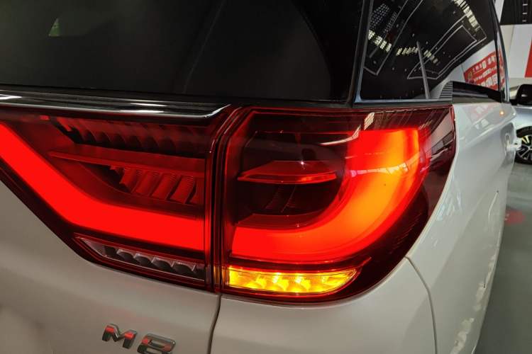 Used GAC Trumpchi M8 2021 Lingxiu Series 390T Deluxe Edition Right Rear Taillight