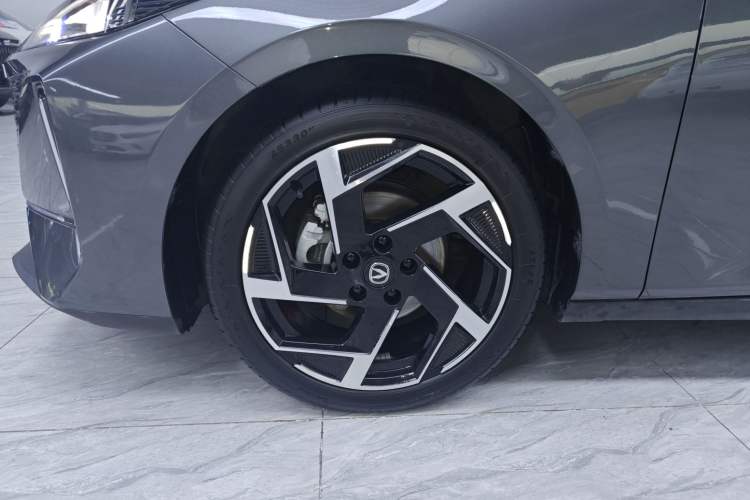 Used CHANGAN Eado DD 2023 Blue Whale NE 1.5T GDI DCT Flagship Model Exterior 7