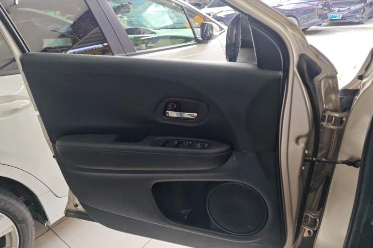 Used Honda XR-V 2017 1.8L EXi CVT Comfort Version
