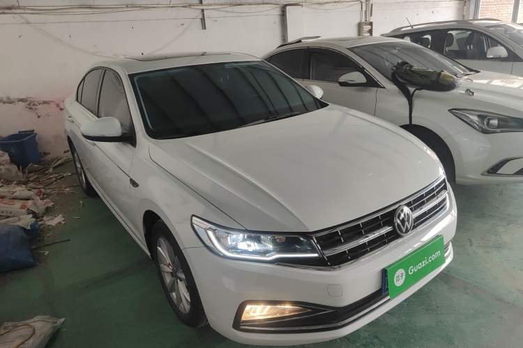 Used Volkswagen Bora 2021 1.5L Automatic Comfort Smart Connect Edition Front Right 45 Deg