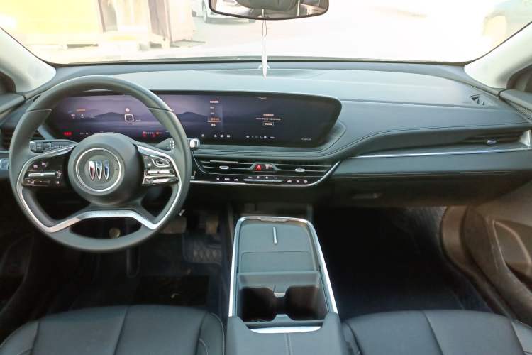 Used Buick LaCrosse 2023 Restyled 25T Cross-Country Edition
