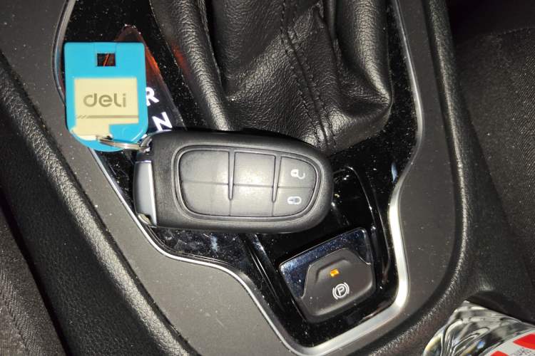 Used Jeep Cherokee 2019 2.0L 2WD Premium Edition China VI