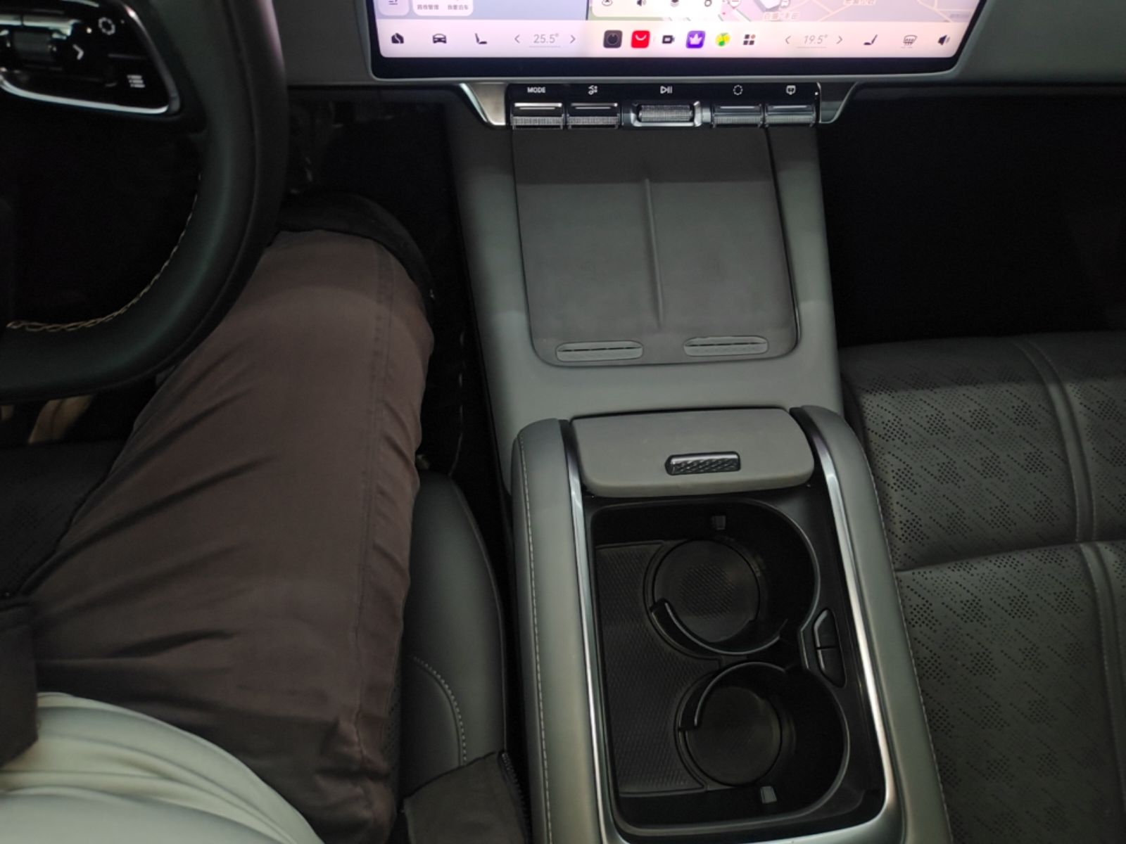 Zeekr 7X 2025 100 kWh Long-Range Rear-Wheel Drive with Intelligent Driving Features — снимка 16