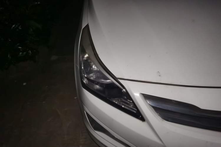 Used Hyundai Verna (older generation) 2014 1.4L Manual Smart GLS Trim