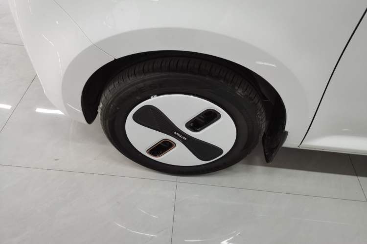 Used CHANGAN NEVO Lumin 2026 Model Treasure Edition 205km Passionate Beige Ningde Left Front Wheel Hub