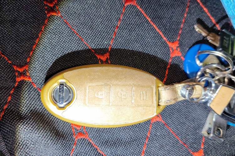 Used Nissan X-Trail 2014 2.0L CVT Comfort Edition 2WD Vehicle Key