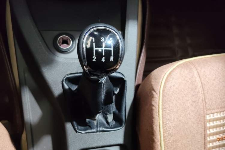 Used Wuling Hongguang 2014 1.5L S Standard Version