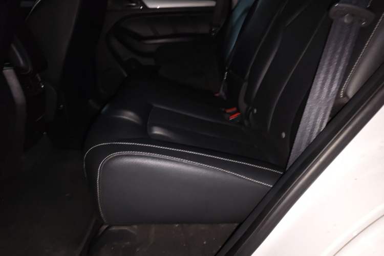 Used Roewe RX5 2018 20T Two-Wheel Drive Automatic Flagship Edition
