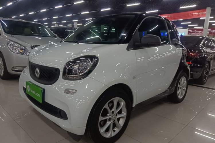 Used smart fortwo 2015 1.0L 52 kW hardtop Dynamic version Guazi used car, China used car export, Used car for sale, Used cars, Cheapest cars for sale