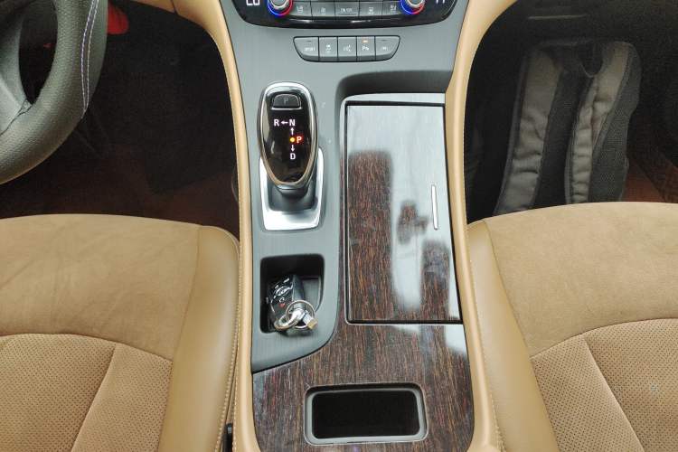 Used Buick LaCrosse 2018 28T Luxury Model
