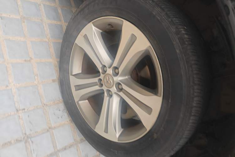 Used Toyota Highlander 2009 2.7L Two-Wheel Drive 7-Seater Luxury Edition
