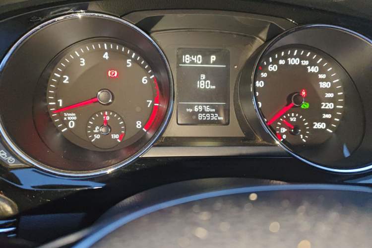 Used Volkswagen Sagitar 2015 230TSI Automatic Comfort Version