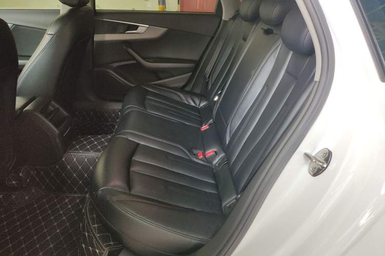 Used Audi A4L 2018 30th Anniversary Edition 40 TFSI Trendy Model
