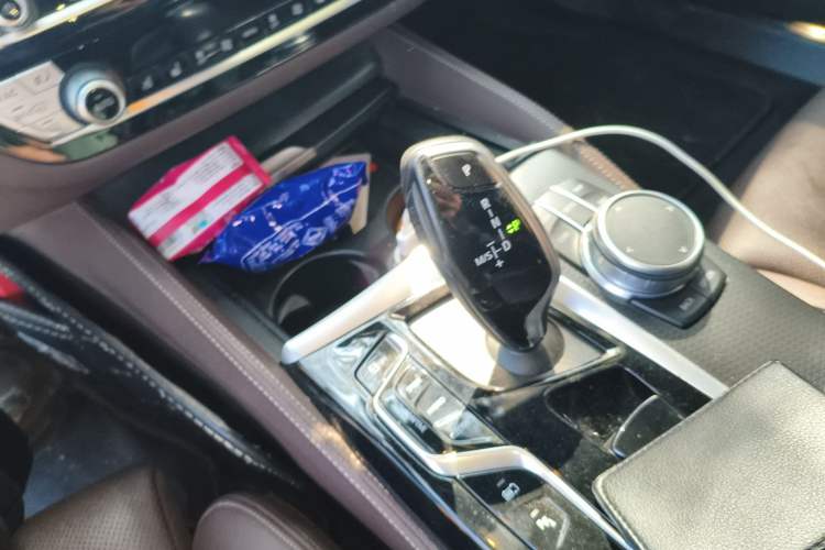 Used BMW 5 Series New Energy 2022 Second Facelift 535Le Pioneer Edition M Sport Package Interior 1