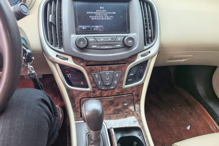 Used Buick LaCrosse 2013 2.4L SIDI Leading Comfort Version