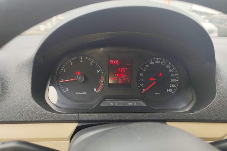 Used Volkswagen Jetta 2015 1.6L Manual Fashion Edition