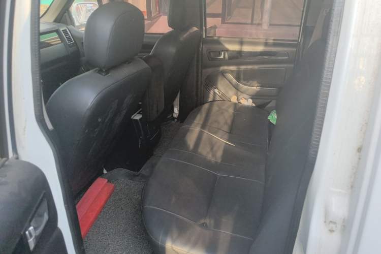 Used Foton Sapporo 2018 2.4L Two-Wheel-Drive Comfort Version with Long Bed 4G69S4M Left Rear Seat