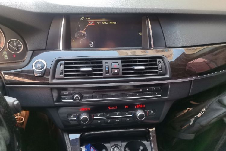 Used BMW 5 Series 2014 525Li Leading Model