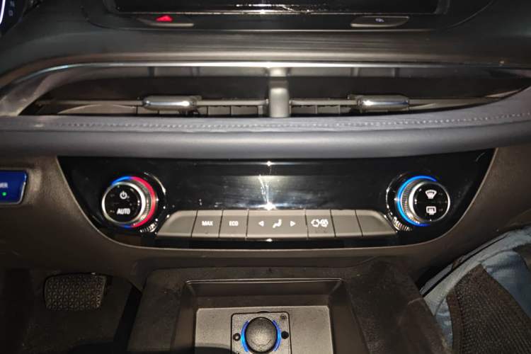 Used Buick Velite 6 2023 430km Range Commuter Version
