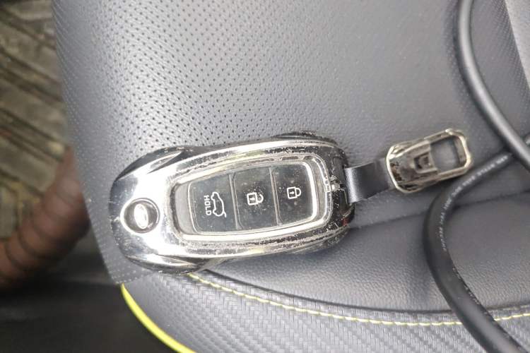 Used Hyundai ENCINO 2018 1.6T Dual-Clutch ZhiPao Edition China V Standard Vehicle Key