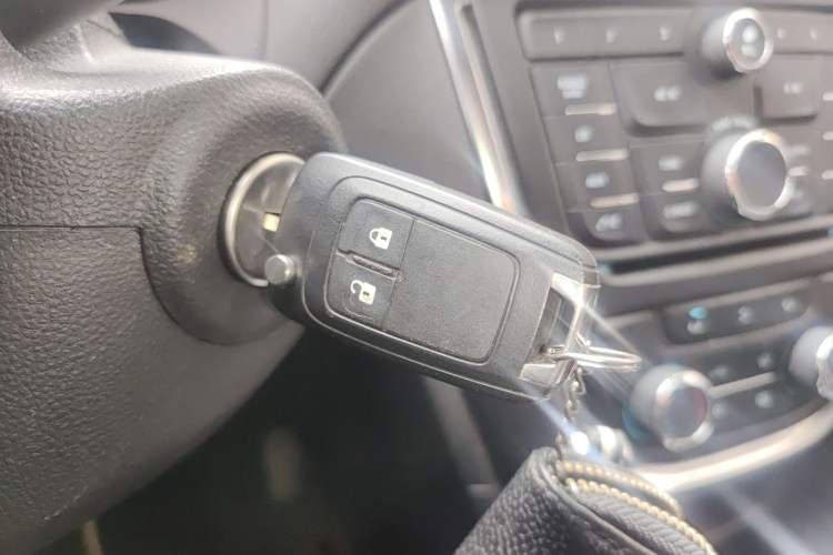 Used Buick Encore 2014 1.4T Automatic Two-Wheel Drive Urban Elite Model Vehicle Key