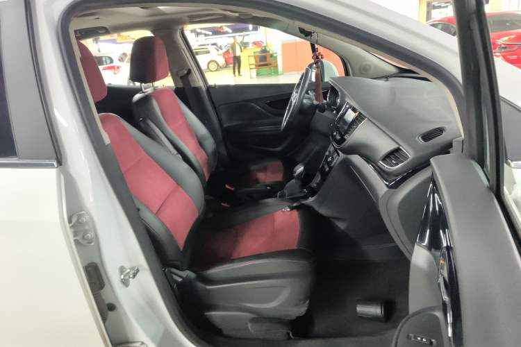 Used Buick Encore 2016 18T Automatic Two-Wheel Drive Urban Elite Model
