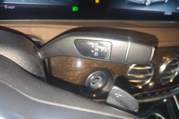 Used Mercedes-Benz S-Class 2018 S 320 L Gear Lever