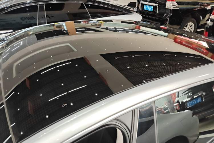 Used XPeng P7 2020 586N Roof