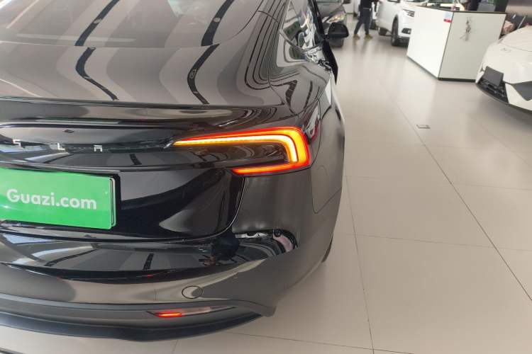 Used Tesla Model 3 2023 Long-Range All-Wheel-Drive Version