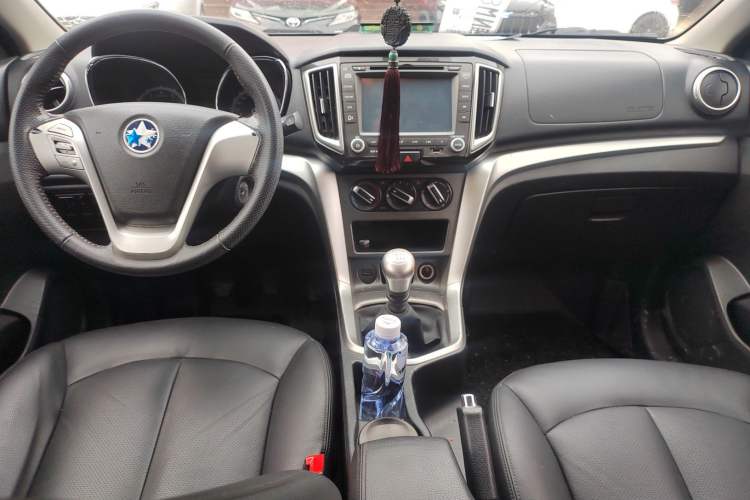 Used Venucia T70 2015 2.0L Manual RuiXiang Edition