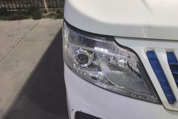 Used CHANGAN KAICHENG Ruixing EM60 2022 Pure Electric Van 4498 mm Long Flat Roof with Rear-Hinged Doors 2 Seats 60 kW 41.86 kWh