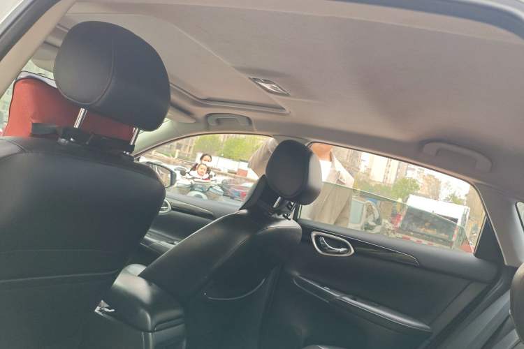 Used Nissan Sylphy 2019 1.6XV CVT Smart Connect Luxury Edition China V Standard Headliner