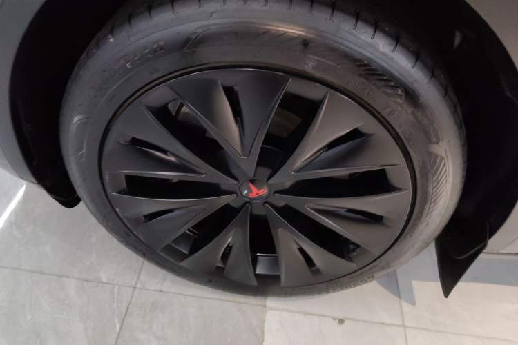 Used Tesla Model Y 2024 Rear-Wheel-Drive Version
