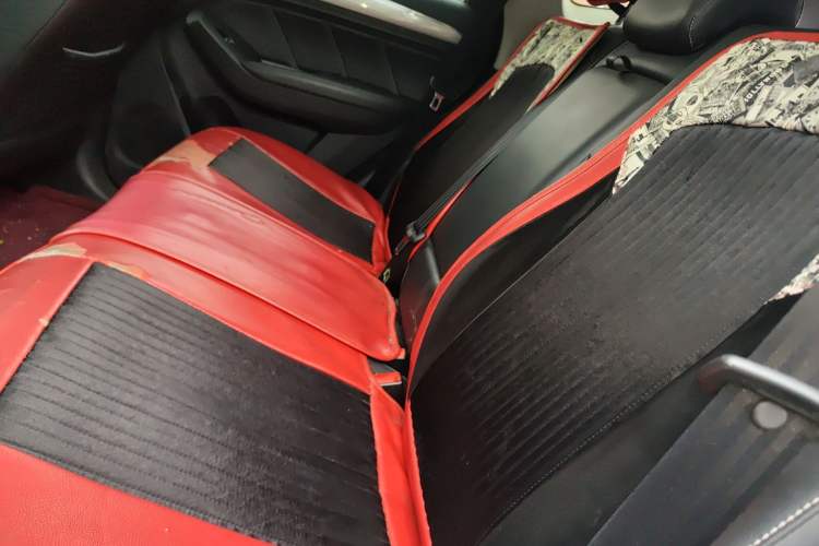 Used Roewe RX5 2020 20T Automatic 4G Connect Superior Flagship Edition Left Rear Seat