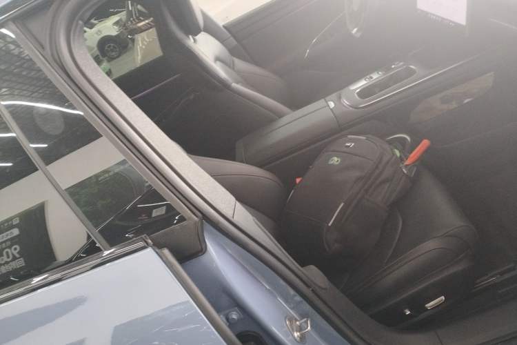 Used Xiaomi Auto SU7 2024 Rear-Drive Standard Founder Edition Right Front Seat