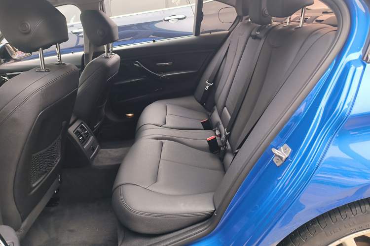 Used BMW 3 Series 2018 320Li Leading Model M Sport Package Left Rear Seat