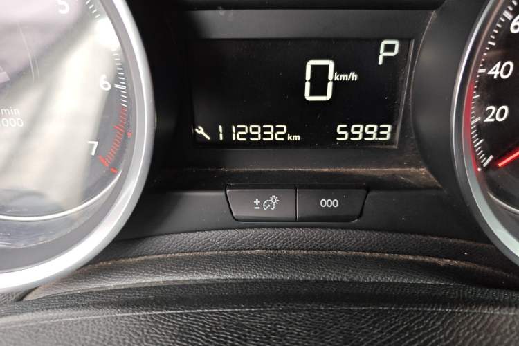 Used Peugeot 408 2016 1.6T Automatic Luxury Edition Odometer Close Up